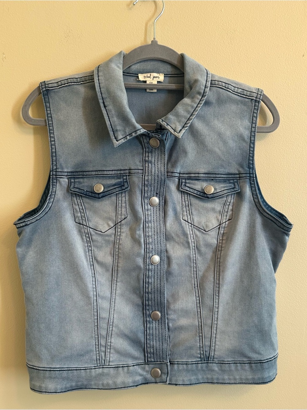 Tribal Jeans Light Denim Button-Front Vest - Light Blue Size Medium 1066 - Picture 2 of 11